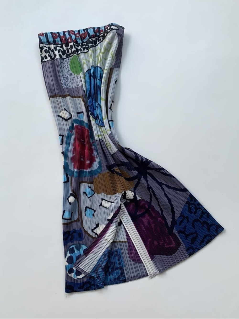 Pleated Abstract Print skirt - Picture 4 of 5